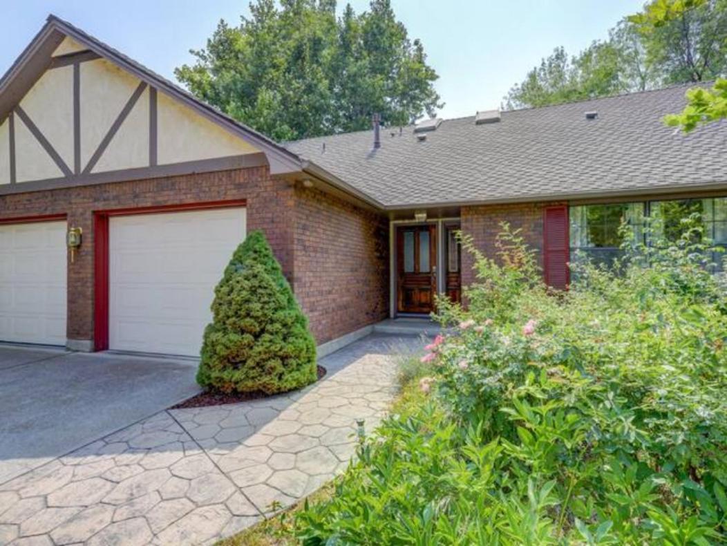 Experience Nirvana With Artwork Collections From Around The Globe Located In Lakewood Neighborhood In Se Boise Next To A Park, Minutes From Bown Crossing And The Boise River, 10 Minutes To Downtown, 4 Beds, Sleeps 8, Pets Welcome In Large Fenced In Y Εξωτερικό φωτογραφία