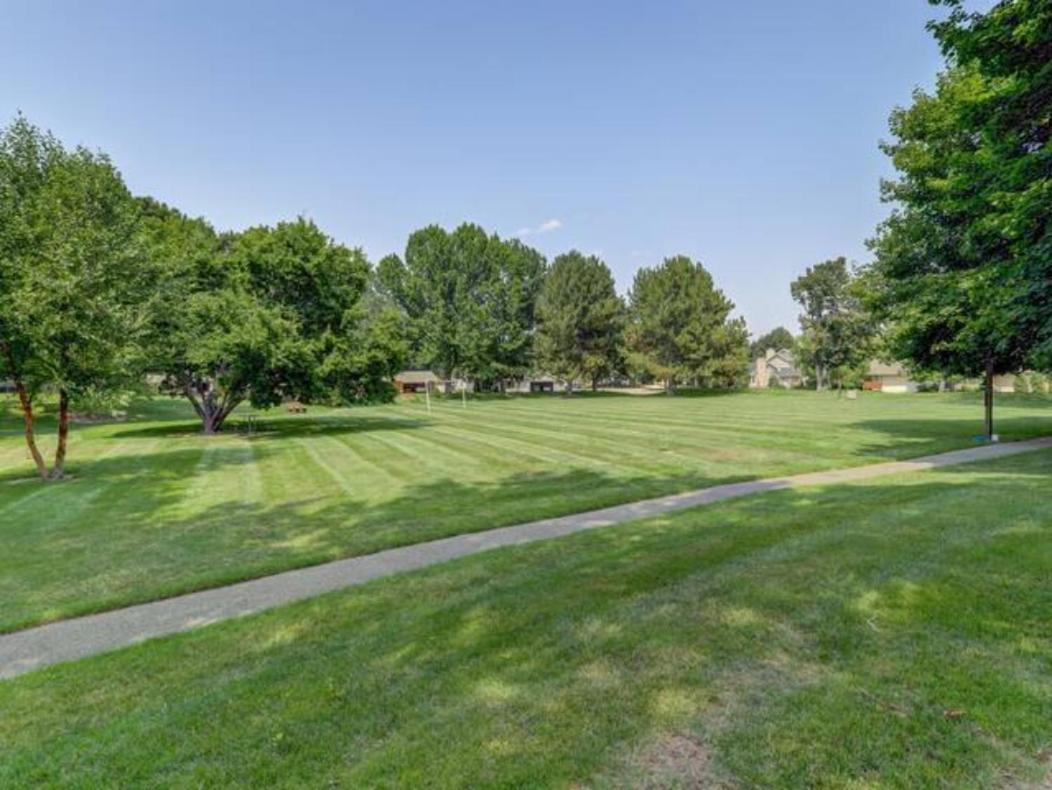 Experience Nirvana With Artwork Collections From Around The Globe Located In Lakewood Neighborhood In Se Boise Next To A Park, Minutes From Bown Crossing And The Boise River, 10 Minutes To Downtown, 4 Beds, Sleeps 8, Pets Welcome In Large Fenced In Y Εξωτερικό φωτογραφία