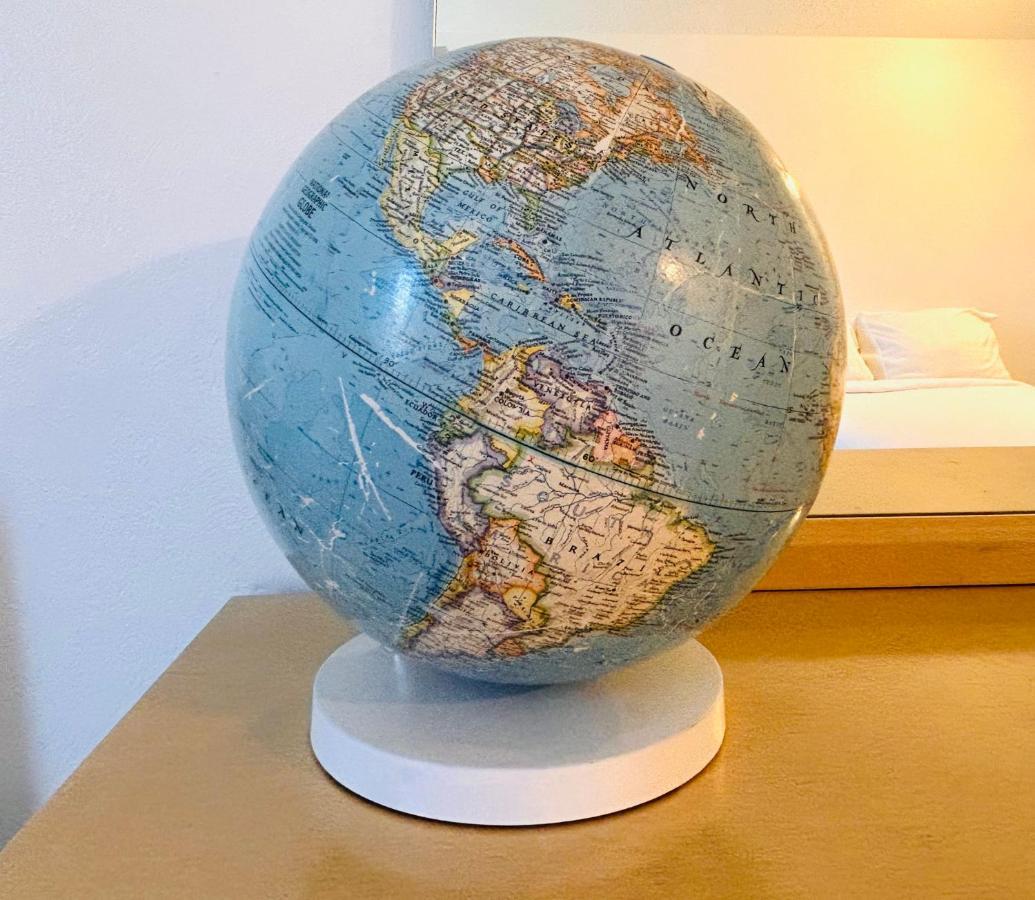 Experience Nirvana With Artwork Collections From Around The Globe Located In Lakewood Neighborhood In Se Boise Next To A Park, Minutes From Bown Crossing And The Boise River, 10 Minutes To Downtown, 4 Beds, Sleeps 8, Pets Welcome In Large Fenced In Y Εξωτερικό φωτογραφία